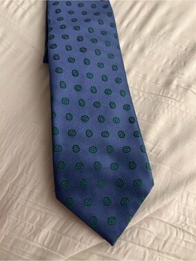 Classic Charvet  Blue Men's Silk Tie with Green Medallion Pattern